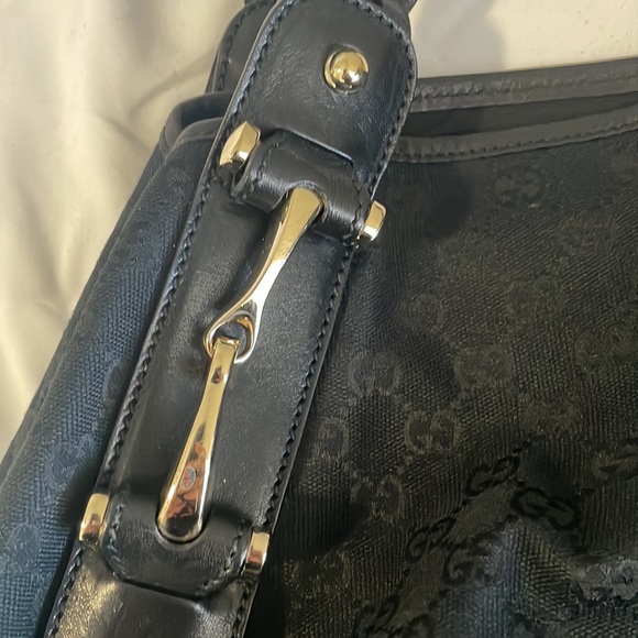 Black Gucci monogram shoulder bag - Picture 2 of 7